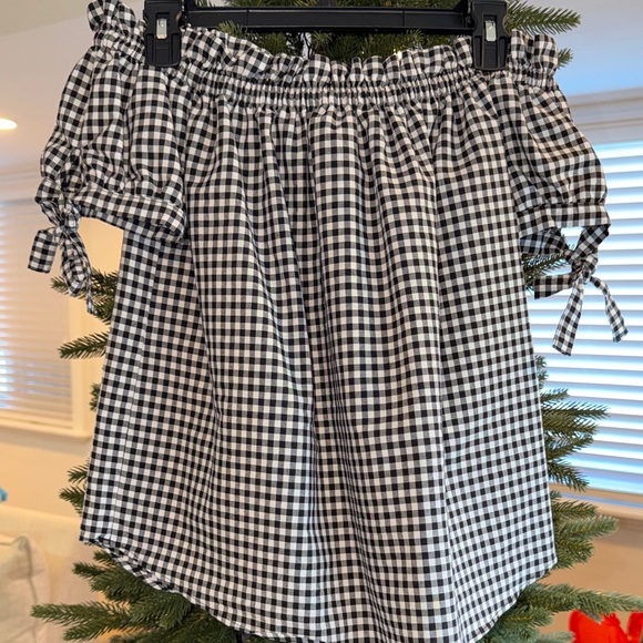 Label Of Graded Goods Tops - Elegant Gingham Off-Shoulder Blouse